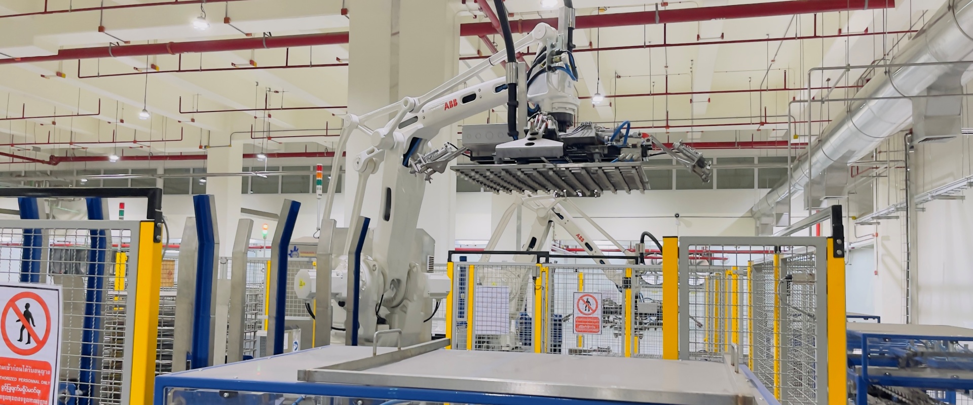 PICK & PLACE ROBOT